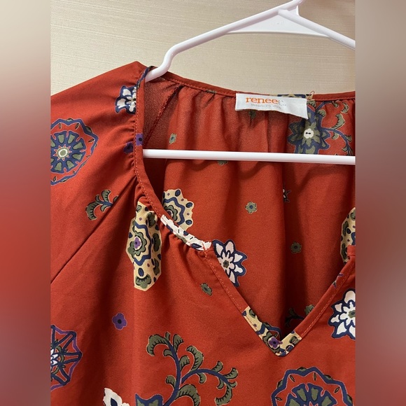 ⚫️ BOGO Renee C Floral Patterned Colourful Bohemian Blouse Size Medium - Picture 3 of 7